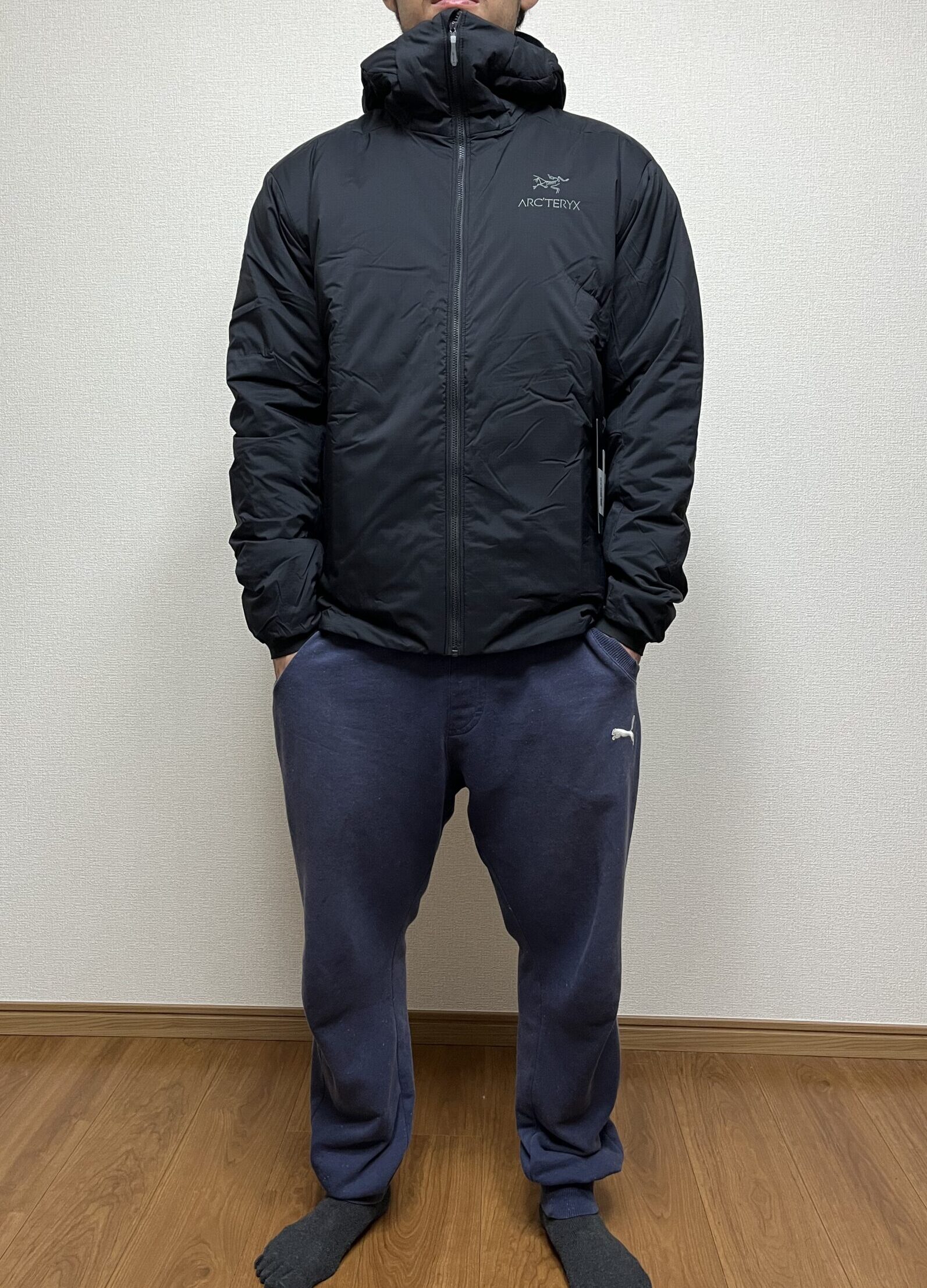 アークテリクス　atom ar hoody sカラーブラック